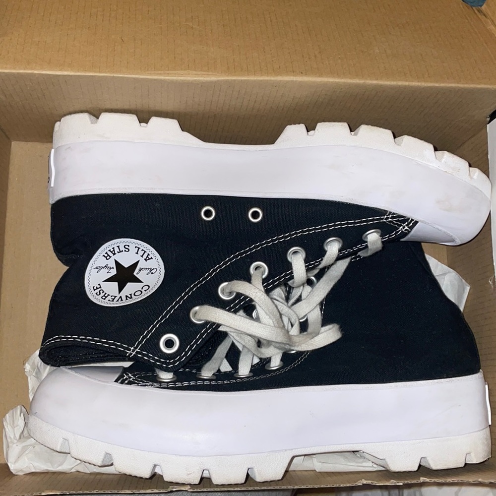 Lugged converse
